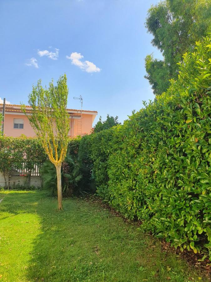 Andrea'S House Villa Fiumicino Buitenkant foto